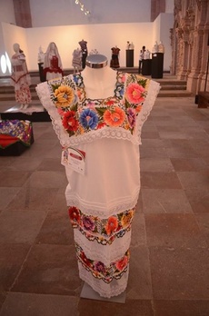 EMBROIDERIES OF MEXICO 